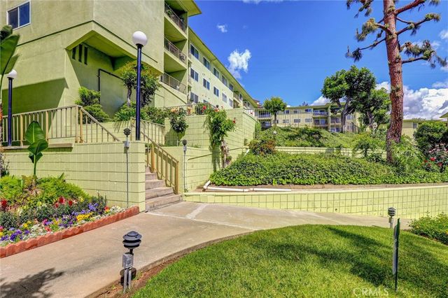 1301 S Atlantic Boulevard 425B, Monterey Park, CA 91754