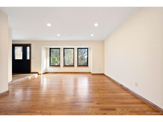 5480 Broadmoor Bluffs Dr, Colorado Springs, CO 80906