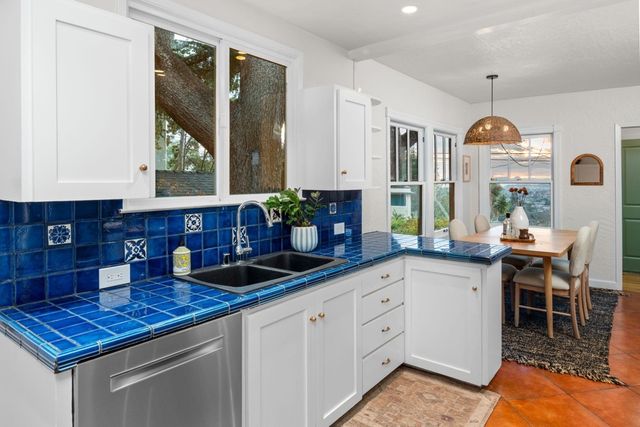 2530 Edwards Ave, El Cerrito, CA 94530