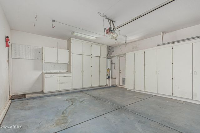 408 N FALCON Court, Gilbert, AZ 85234