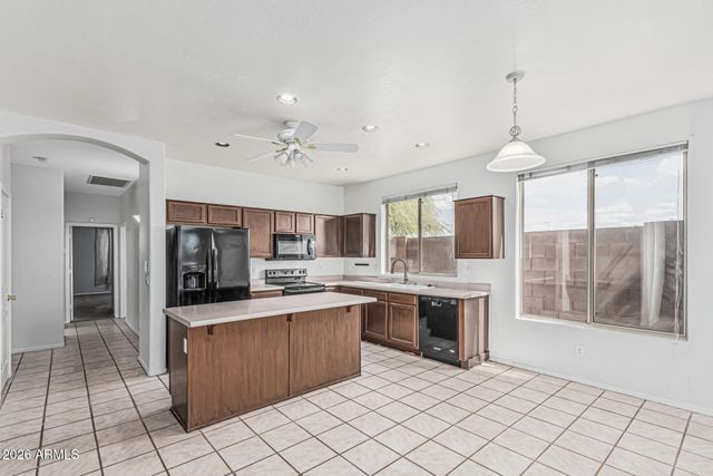 408 N FALCON Court, Gilbert, AZ 85234