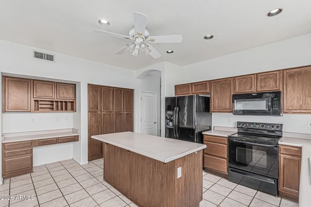 408 N FALCON Court, Gilbert, AZ 85234