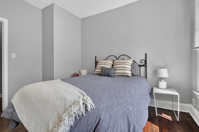 6559 S Eberhart Avenue, Chicago, IL 60637