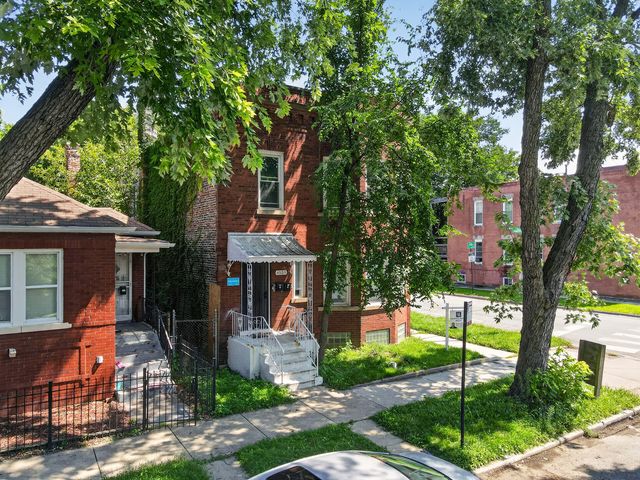 6559 S Eberhart Avenue, Chicago, IL 60637