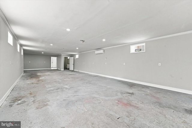 806 POWELL AVE, Darby, PA 19023