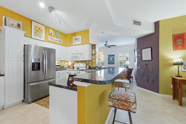 700 MIRABELLA CIRCLE 102, Venice, FL 34292