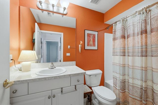 700 MIRABELLA CIRCLE 102, Venice, FL 34292