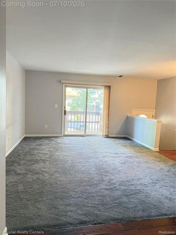 212 Pinewood Drive 22, Plymouth, MI 48170