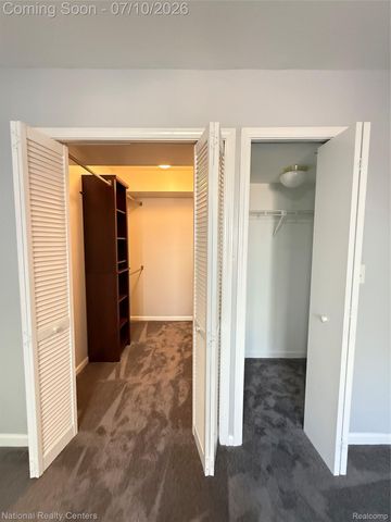 212 Pinewood Drive 22, Plymouth, MI 48170