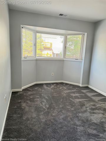 212 Pinewood Drive 22, Plymouth, MI 48170