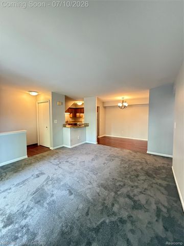 212 Pinewood Drive 22, Plymouth, MI 48170