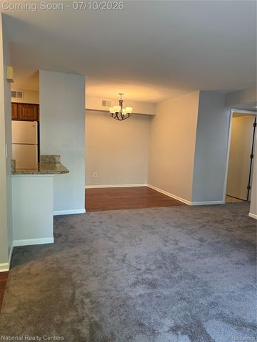 212 Pinewood Drive 22, Plymouth, MI 48170