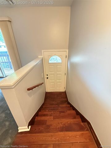212 Pinewood Drive 22, Plymouth, MI 48170