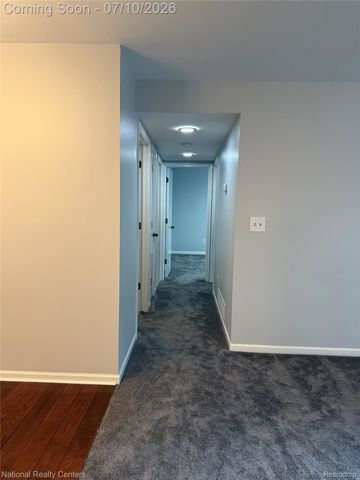 212 Pinewood Drive 22, Plymouth, MI 48170