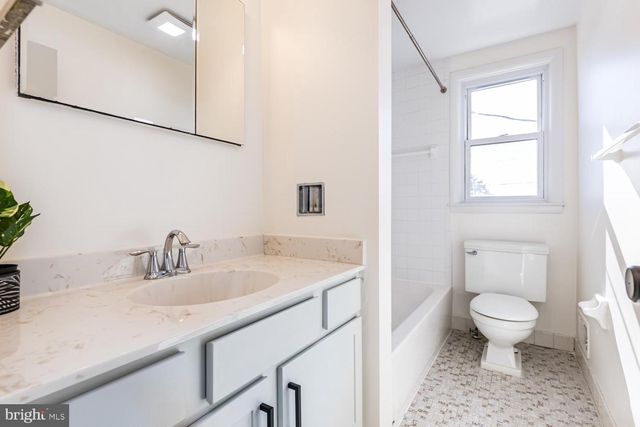 1117 CIRCLE DR, Halethorpe, MD 21227
