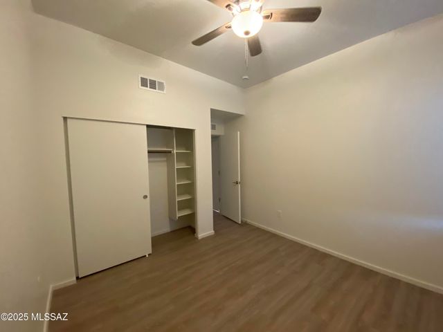 1838 S Poetry Lane, Tucson, AZ 85711