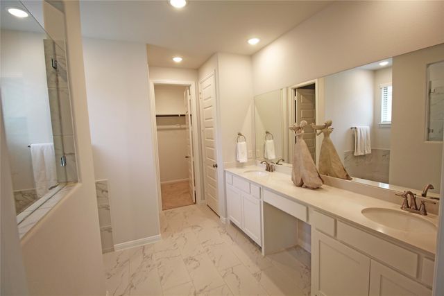 1431 Golden Meadow Drive, Van Alstyne, TX 75495