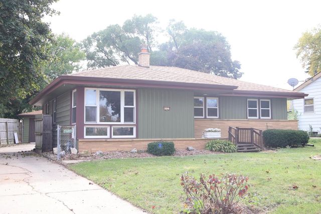 8523 W Glendale AVENUE, Milwaukee, WI 53225