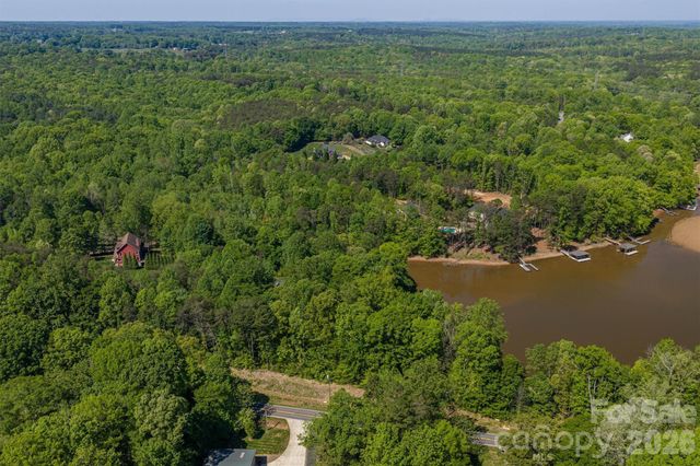 1725 Bay Head Court, Catawba, NC 28609