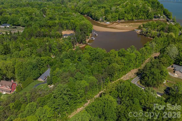 1725 Bay Head Court, Catawba, NC 28609