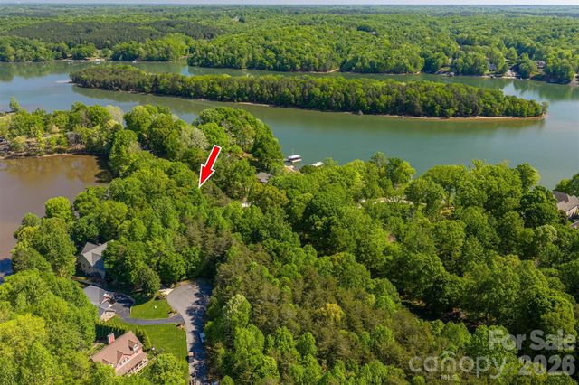 1725 Bay Head Court, Catawba, NC 28609
