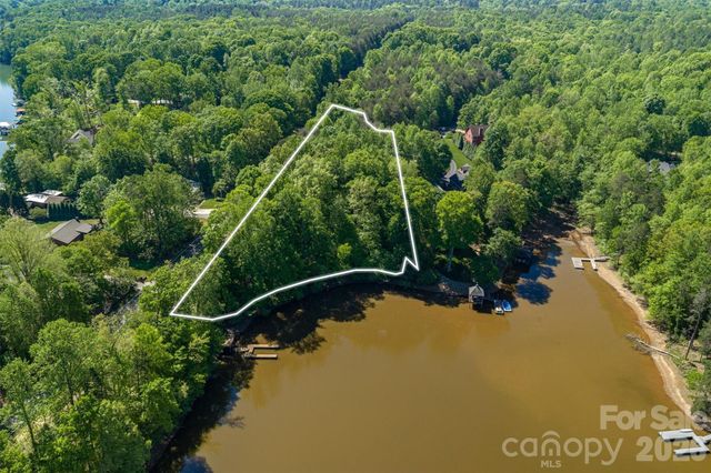 1725 Bay Head Court, Catawba, NC 28609