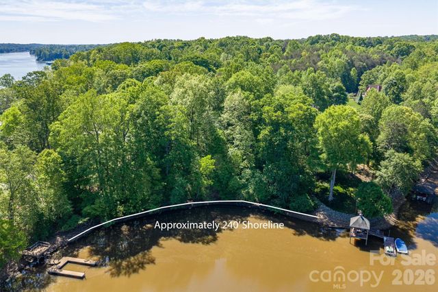 1725 Bay Head Court, Catawba, NC 28609
