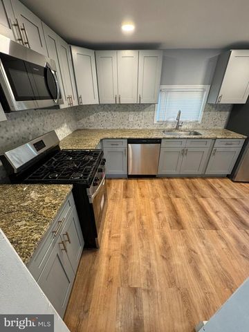 509 LAUREL ST, Beverly, NJ 08010