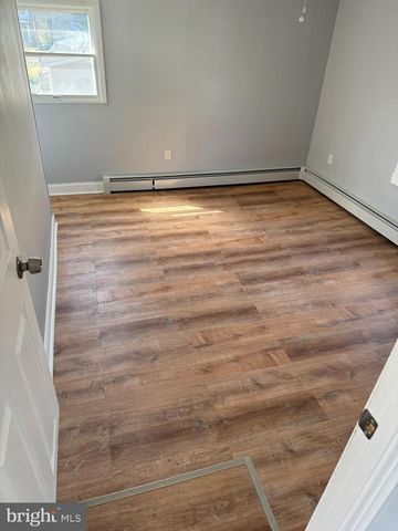 509 LAUREL ST, Beverly, NJ 08010