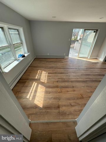 509 LAUREL ST, Beverly, NJ 08010