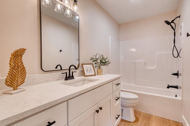 3240 Heseman Avenue, Evansville, IN 47725