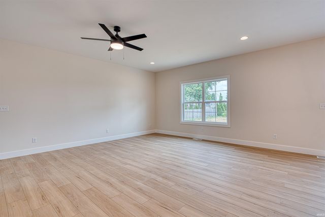 3240 Heseman Avenue, Evansville, IN 47725
