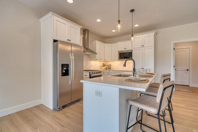 3240 Heseman Avenue, Evansville, IN 47725