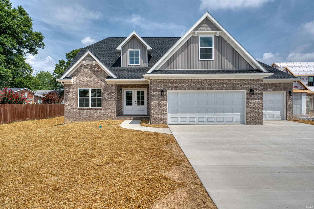 3240 Heseman Avenue, Evansville, IN 47725