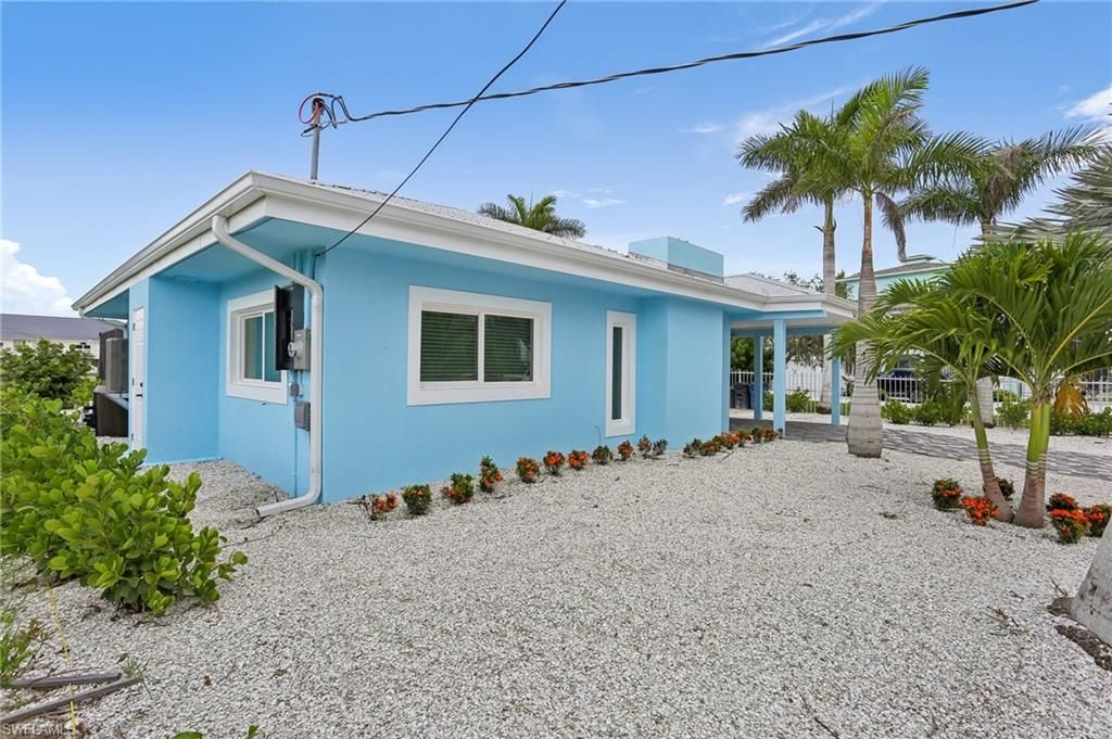 267 Flamingo ST, FORT MYERS BEACH, FL 33931 — photo 2
