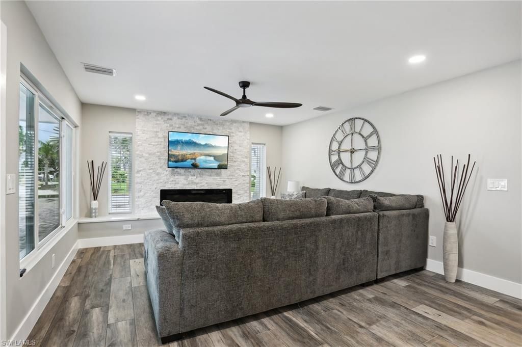 267 Flamingo ST, FORT MYERS BEACH, FL 33931 — photo 5