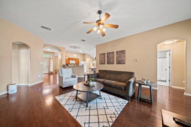 1028 Downridge DR, Leander, TX 78641