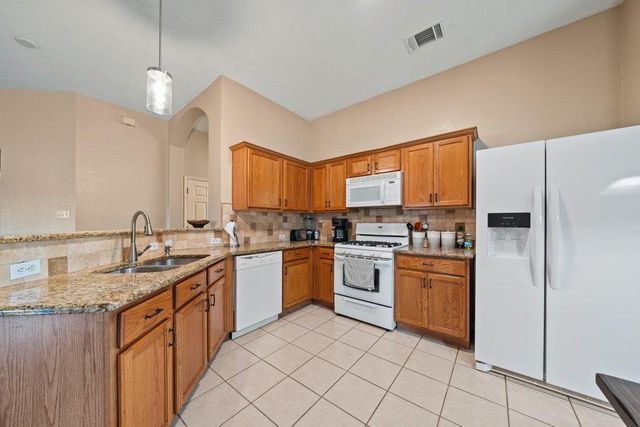 1028 Downridge DR, Leander, TX 78641