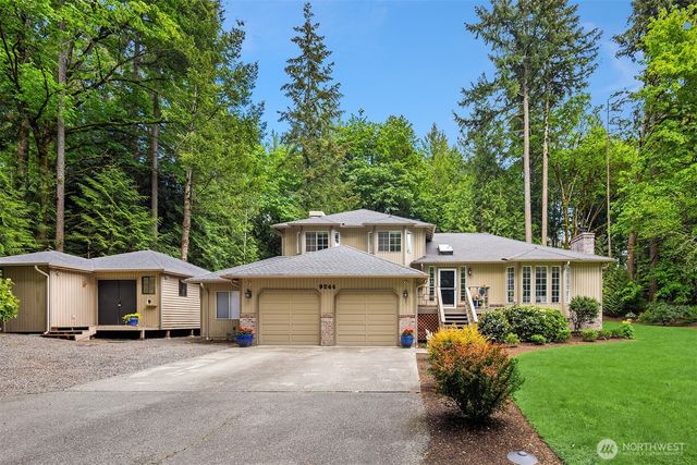 9244 215th Avenue NE, Redmond, WA 98053
