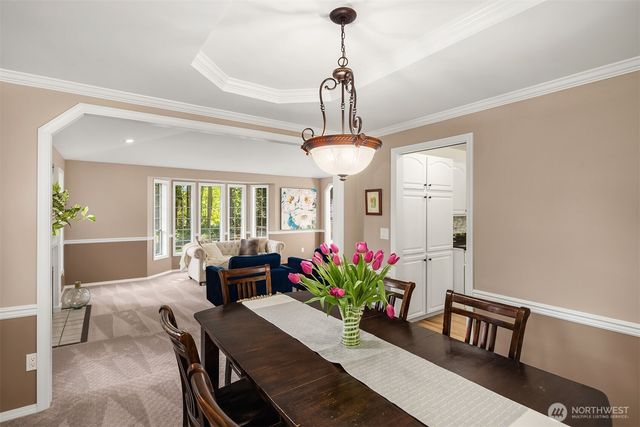 9244 215th Avenue NE, Redmond, WA 98053