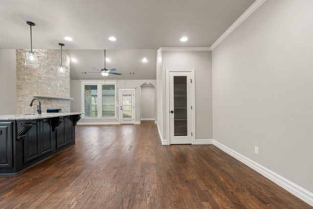 14504 E 80th Street North, Owasso, OK 74055