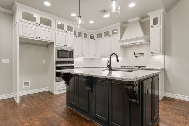 14504 E 80th Street North, Owasso, OK 74055