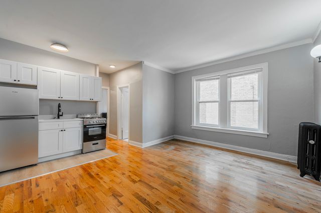 1414 W Pratt Boulevard 218, Chicago, IL 60626
