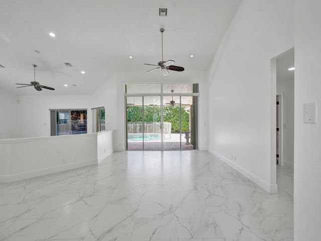 762 Crescent Way, Weston, FL 33326