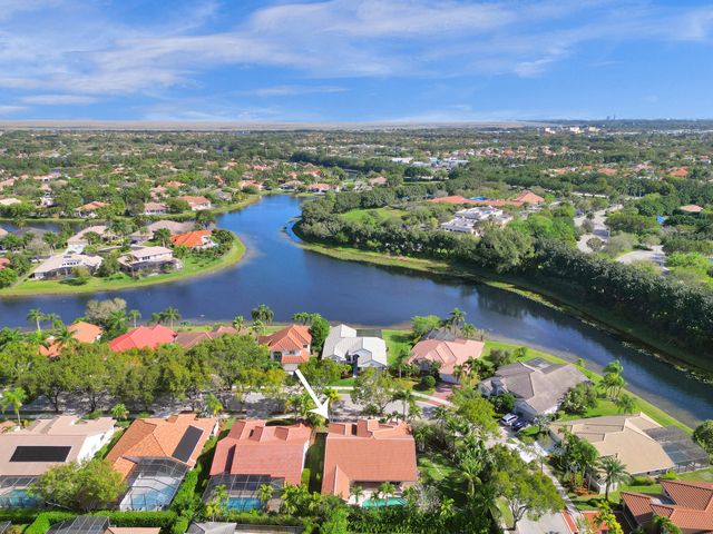 762 Crescent Way, Weston, FL 33326