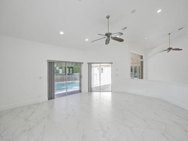 762 Crescent Way, Weston, FL 33326