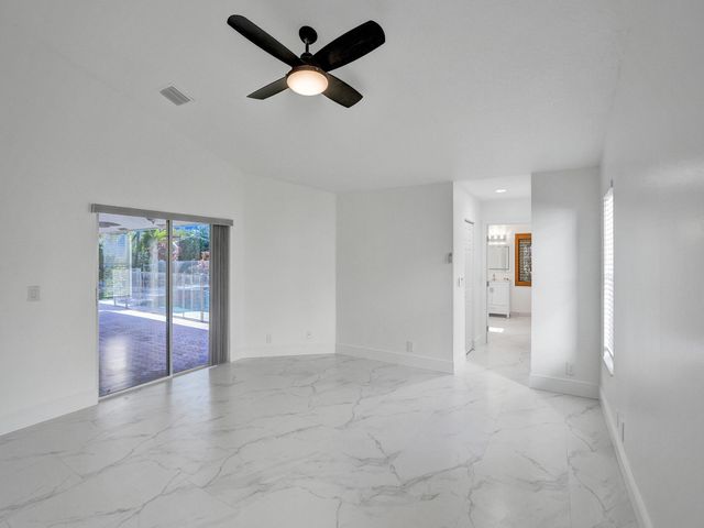 762 Crescent Way, Weston, FL 33326
