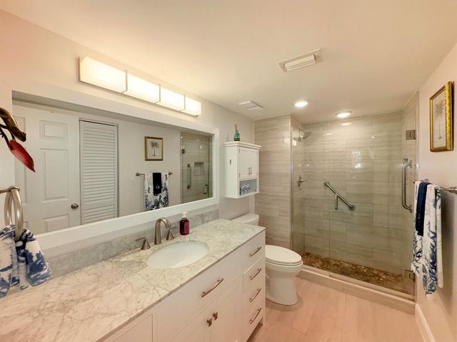 3138 Via Poinciana 306, Lake Worth, FL 33467