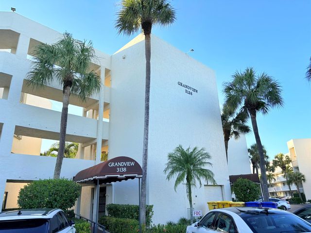 3138 Via Poinciana 306, Lake Worth, FL 33467