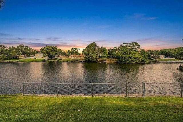 2424 FAIRBANKS DRIVE, Clearwater, FL 33764